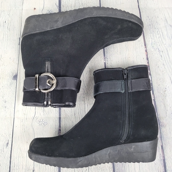 STUART WEITZMAN | side zip high top wedge boots - Picture 2 of 9